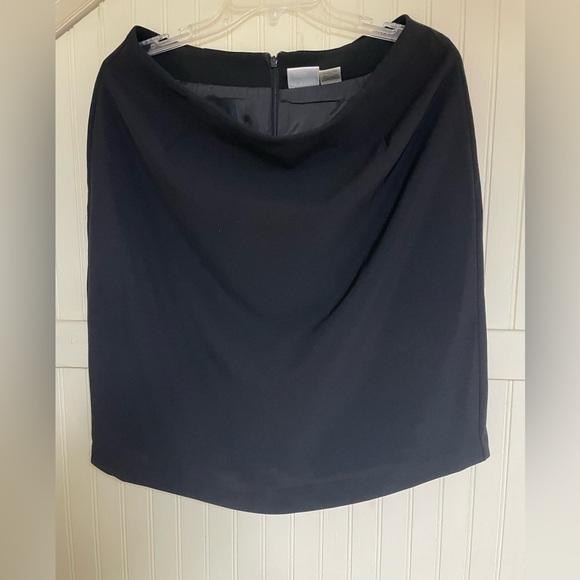 Kim Rogers Dresses & Skirts - Kim Rogers Signature black skirt Size 14
